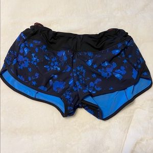 Lululemon shorts size 8. NW. perfect condition